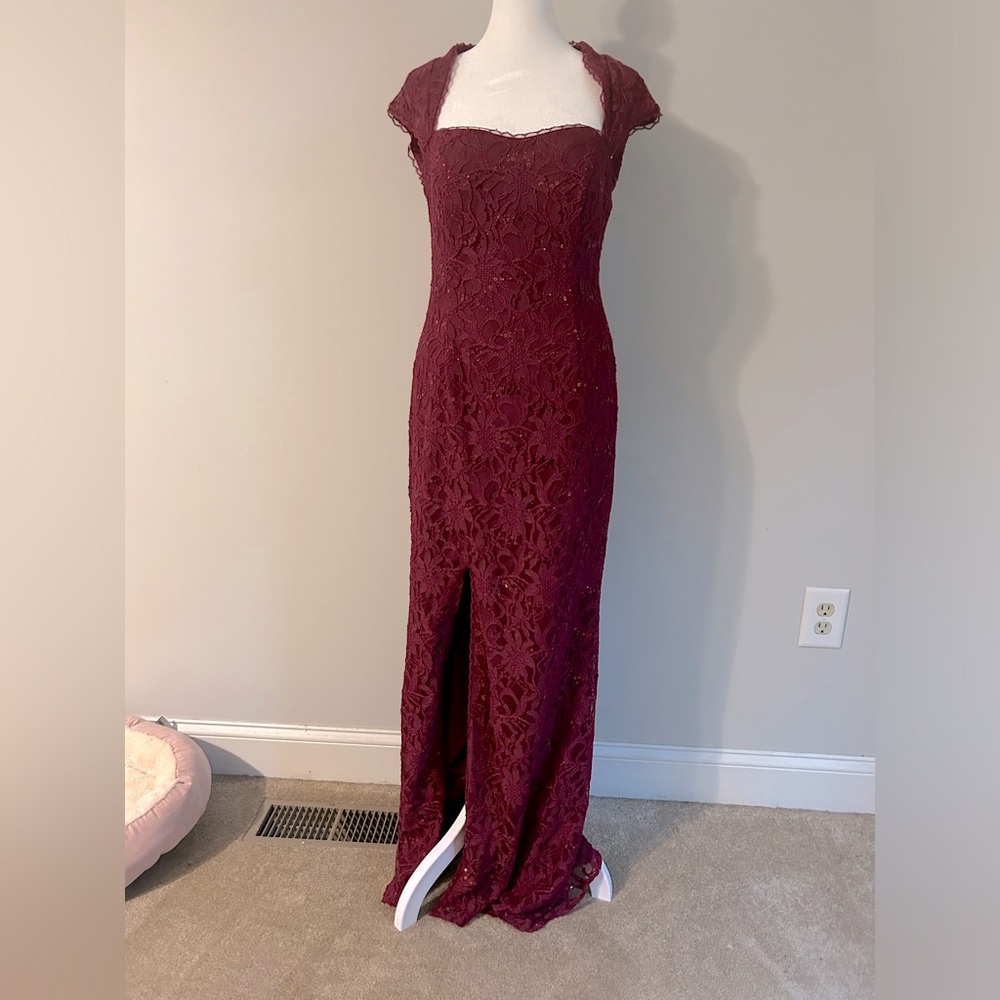 Hailey Adrianna Papell Sequined Lace Gown